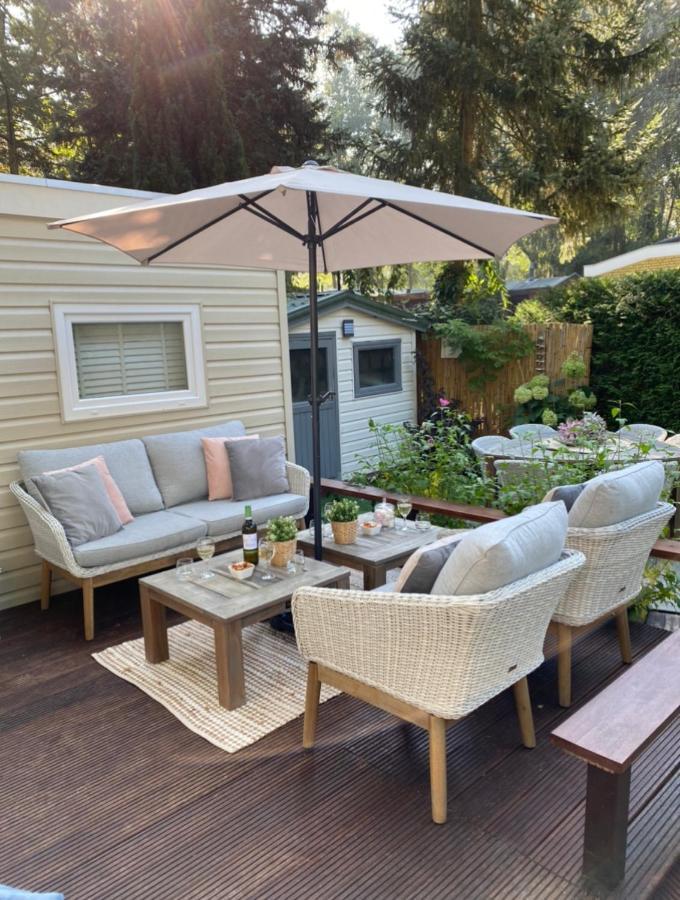 Luxe Chalet Met Prachtig Terras Op De Veluwe , Veel Privacy Hoenderloo Esterno foto