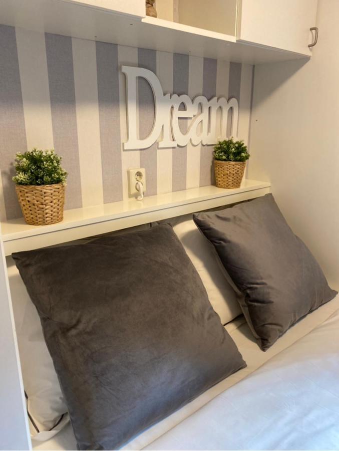 Luxe Chalet Met Prachtig Terras Op De Veluwe , Veel Privacy Hoenderloo Esterno foto